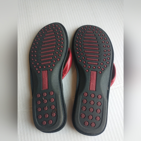 Smart Dog Red Black Flip Flops Size 6.5 - 7 - Picture 3 of 5